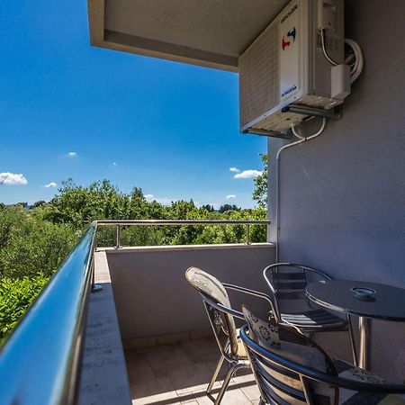 Adriano 2Br Apartment With Terrace Zadar Exterior photo