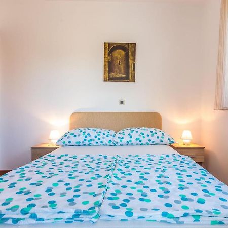Adriano 2Br Apartment With Terrace Zadar Exterior photo