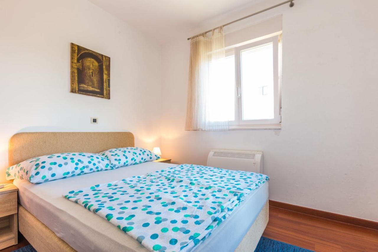 Adriano 2Br Apartment With Terrace Zadar Exterior photo