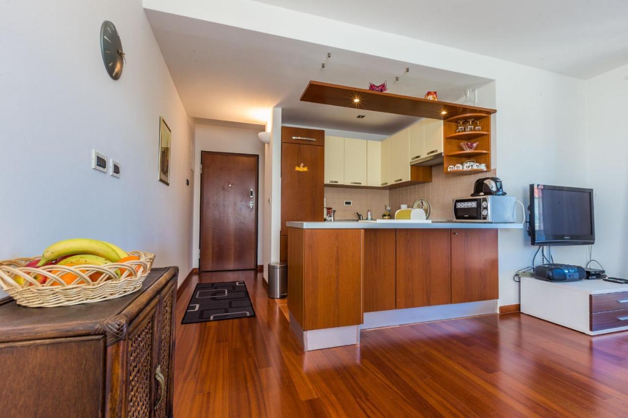 Adriano 2Br Apartment With Terrace Zadar Exterior photo