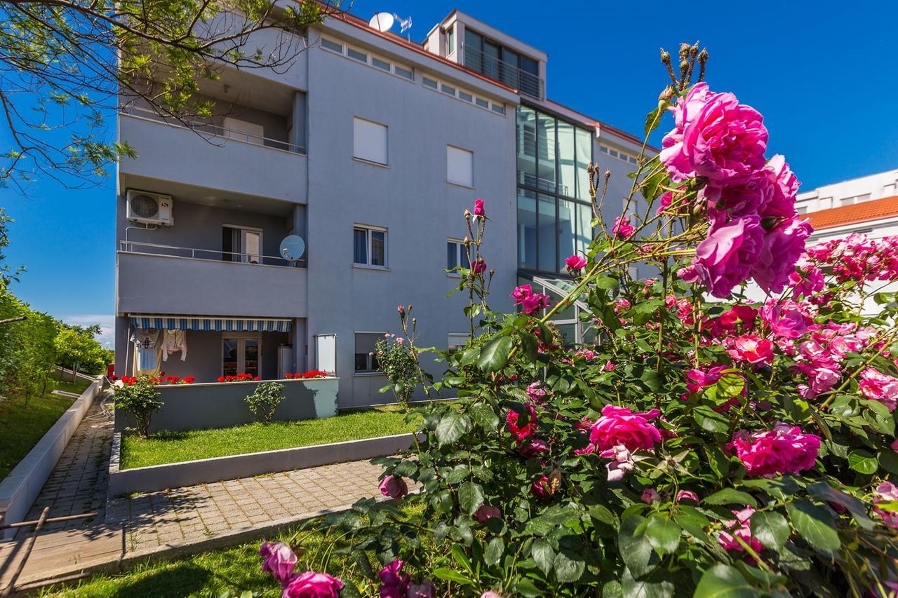 Adriano 2Br Apartment With Terrace Zadar Exterior photo