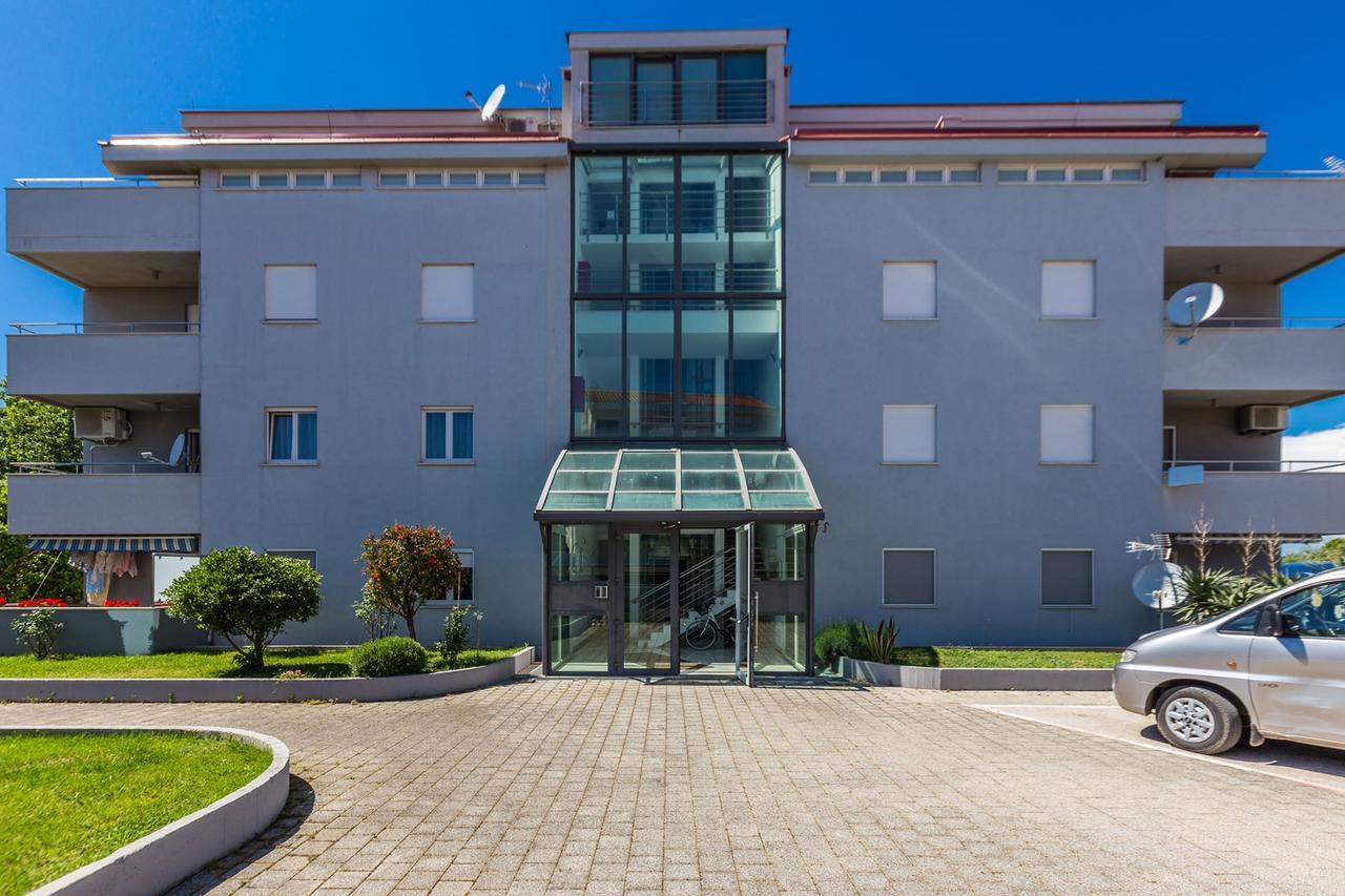 Adriano 2Br Apartment With Terrace Zadar Exterior photo