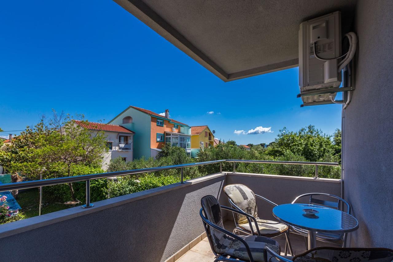 Adriano 2Br Apartment With Terrace Zadar Exterior photo