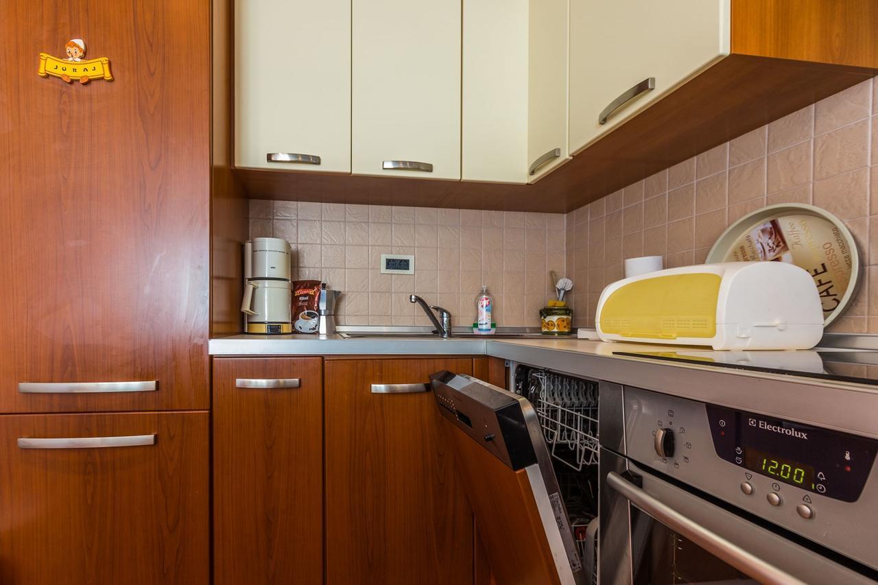 Adriano 2Br Apartment With Terrace Zadar Exterior photo