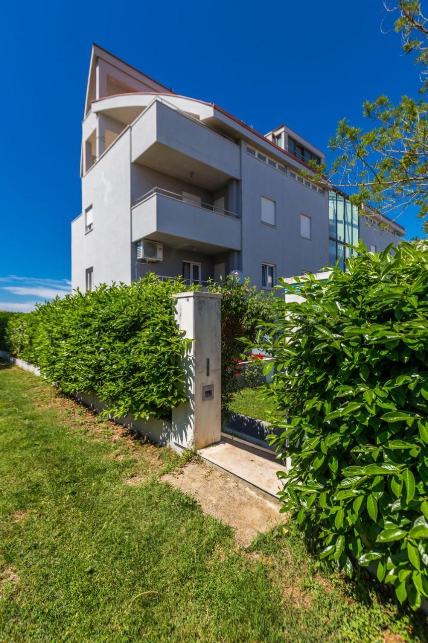 Adriano 2Br Apartment With Terrace Zadar Exterior photo