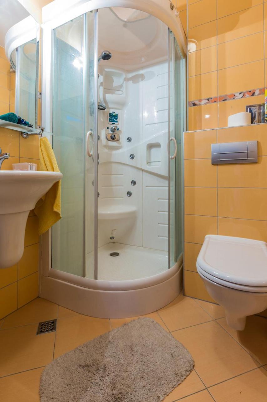 Adriano 2Br Apartment With Terrace Zadar Exterior photo
