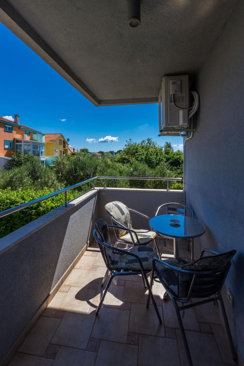 Adriano 2Br Apartment With Terrace Zadar Exterior photo
